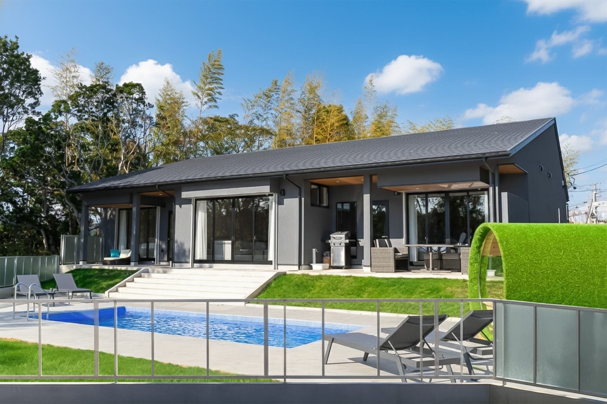 【淡路島】awaJ Beach Club-アワジェイ・ビーチクラブ-｜大人を夢中にさせる海外仕様のビーチクラブ