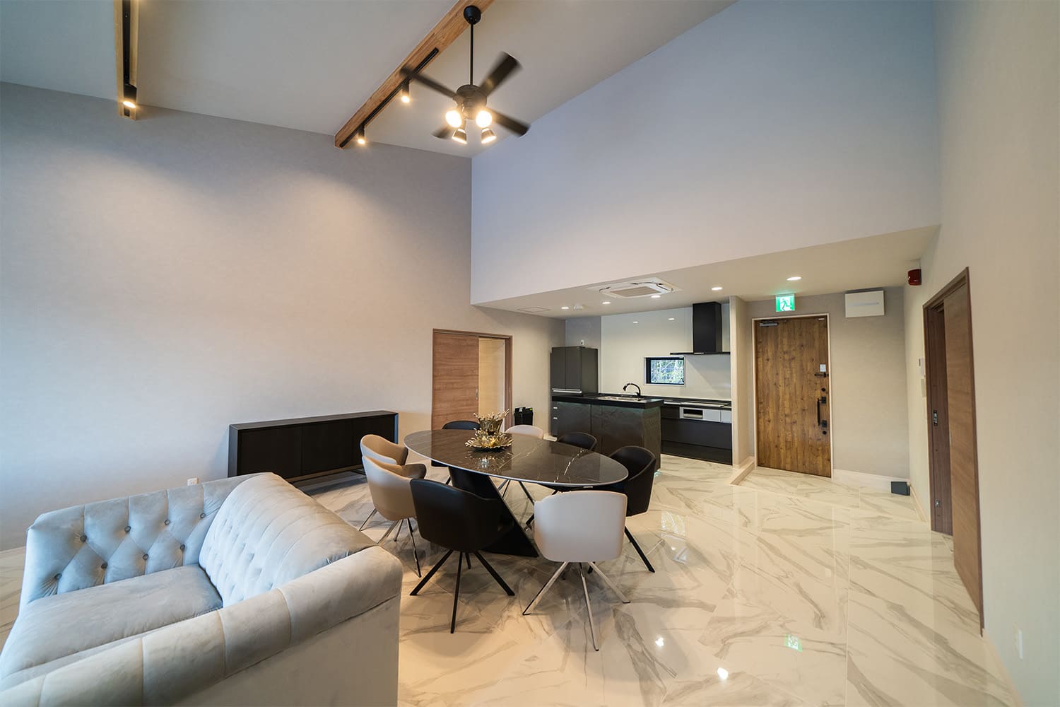 最大10名まで宿泊可能 400㎡超えの広々空間